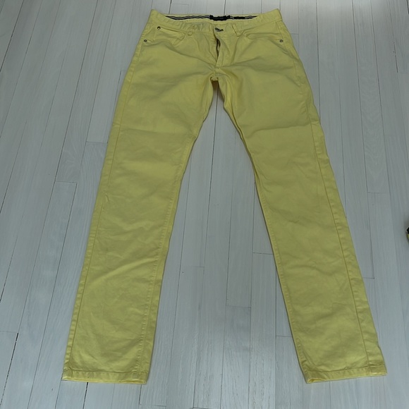 Massimo Dutti Yellow Jeans 31 - Picture 3 of 9